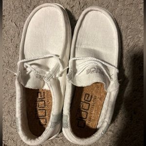 White Almost brand new hey dudes